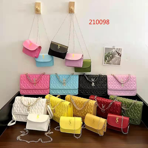 AC BOLSAS Y NOVEDADES