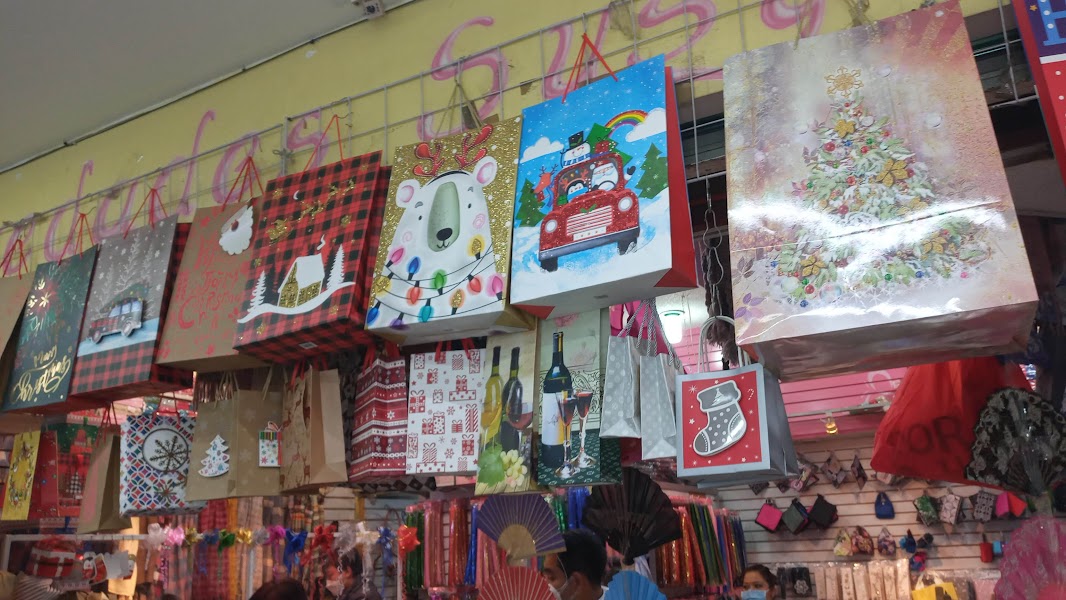 Bolsas y Cajas de Regalo CMV8
